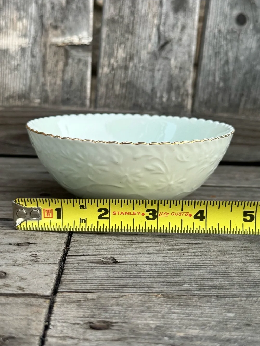 Whitehall Vintage The Crown Classics 5” Ivory Berry Bowl Gold Edge